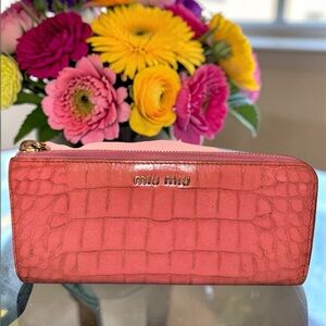Miu Miu in Box Pink Women's Zip Long Wallet in EUC